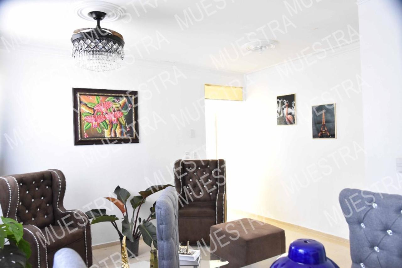 Apartamento En La Carreras Proximo Al Monumento Сантьяго-де-лос-Кабальерос Экстерьер фото
