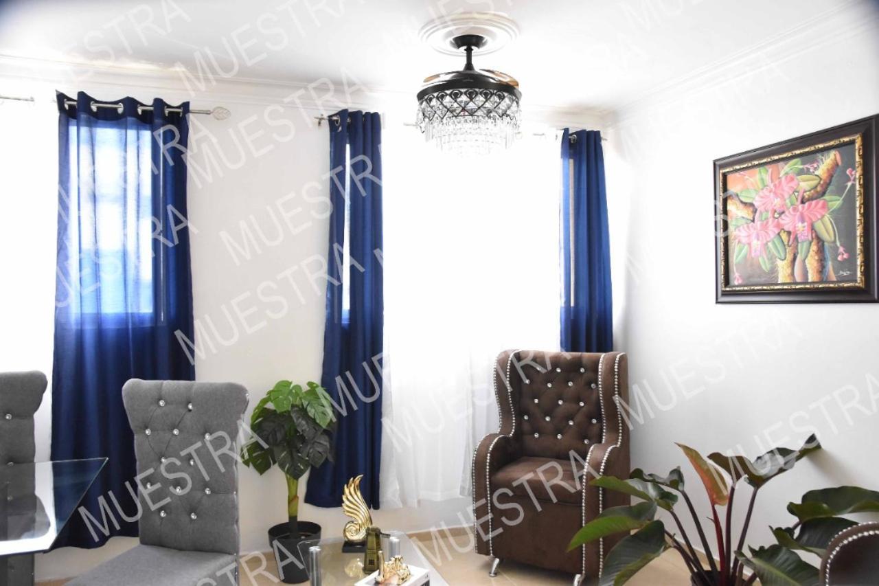 Apartamento En La Carreras Proximo Al Monumento Сантьяго-де-лос-Кабальерос Экстерьер фото